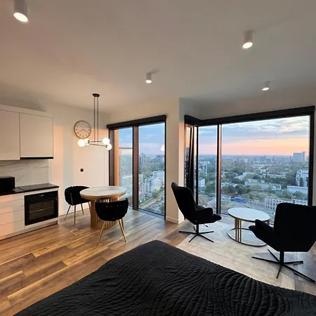 Towarowa Towers Luxe Heights 23 Pietro *