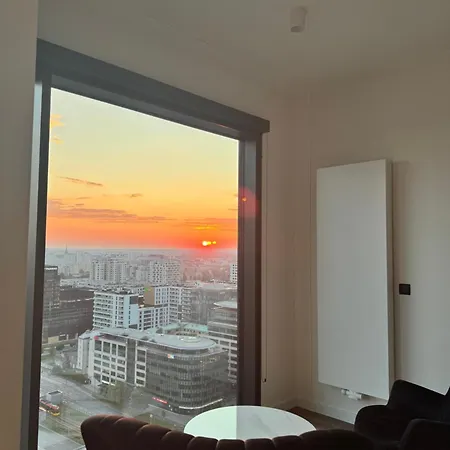 アパート Towarowa Towers Luxe Heights 23 Pietro *